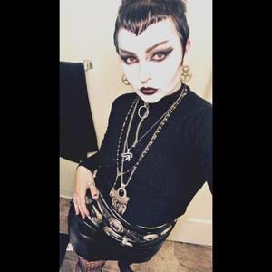 Meet your Posher, Aurora